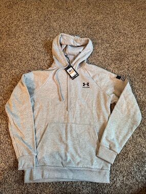 Under Armour Men’s Heather Gray Pullover Hoodie